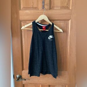 Nike Teen Girl XL 13-15 years Gray Athletic Workout Tank Top Preowned
